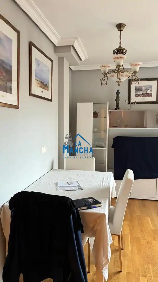 Habitación de Apartamento en venta en Albacete con Calefacción, Trastero y Amueblado