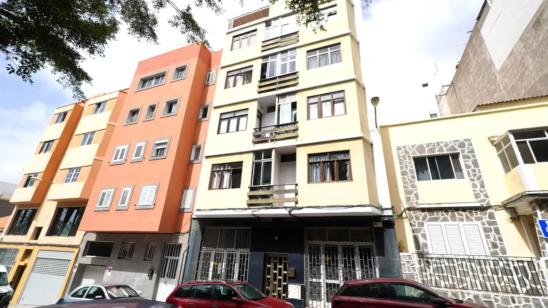 Vista exterior de Pis en venda en Las Palmas de Gran Canaria amb Traster