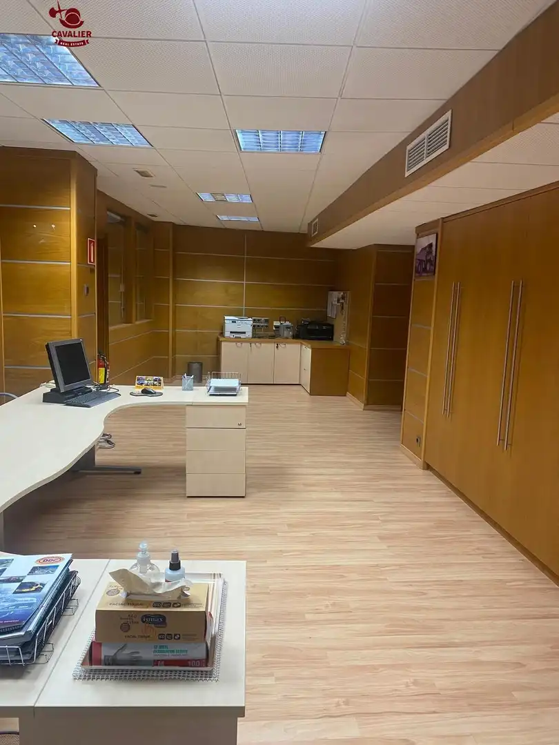 Local en venta en Binéfar, Huesca