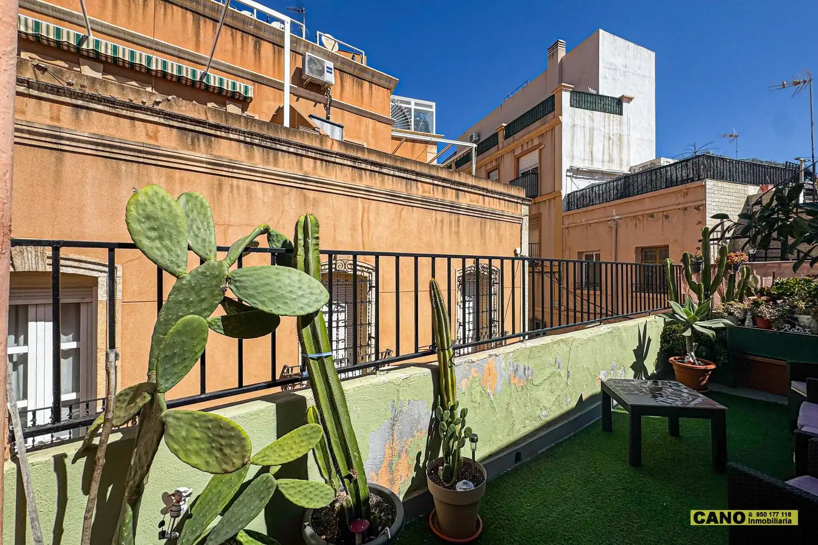 Terrassa de Casa o xalet en venda en Almería amb Terrassa
