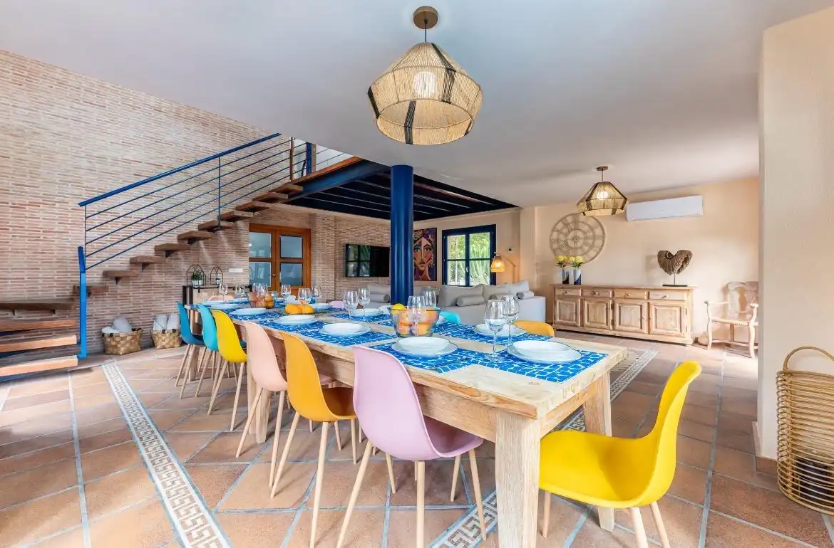 Menjador de Casa o xalet en venda en Alicante / Alacant amb Jardí privat, Terrassa i Traster