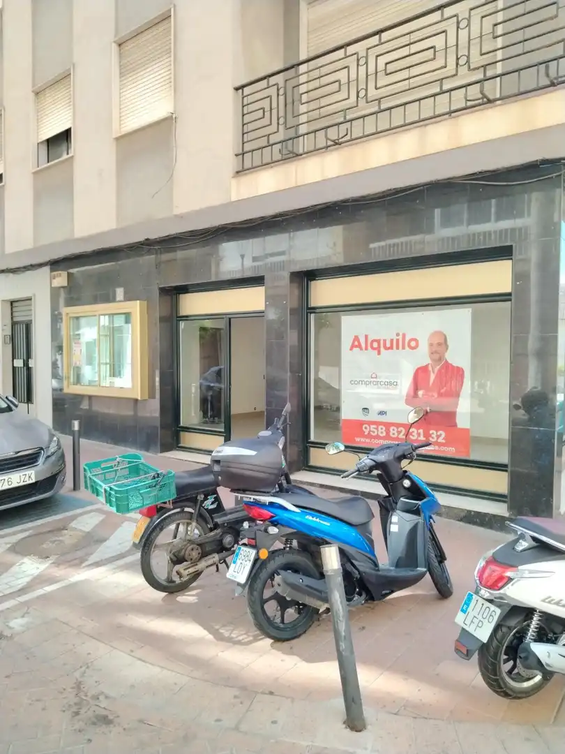 Local comercial de lloguer a Motril  ciudad, imagen 6