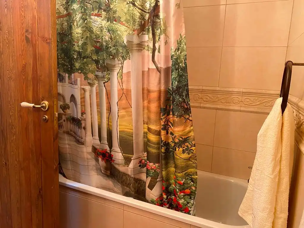 Bany de Casa o xalet en venda en Valjunquera amb Aire condicionat, Jardí privat i Terrassa
