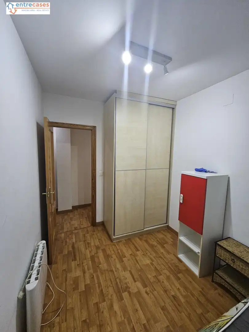 Habitación de Piso en venta en Gilet con Aire acondicionado, Calefacción y Amueblado