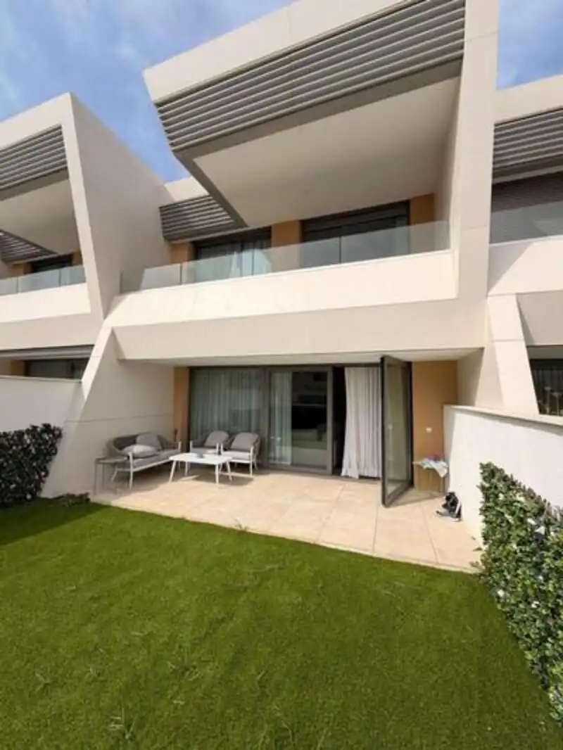 Detached homes for rent in El Faro de Calaburra - Chaparral