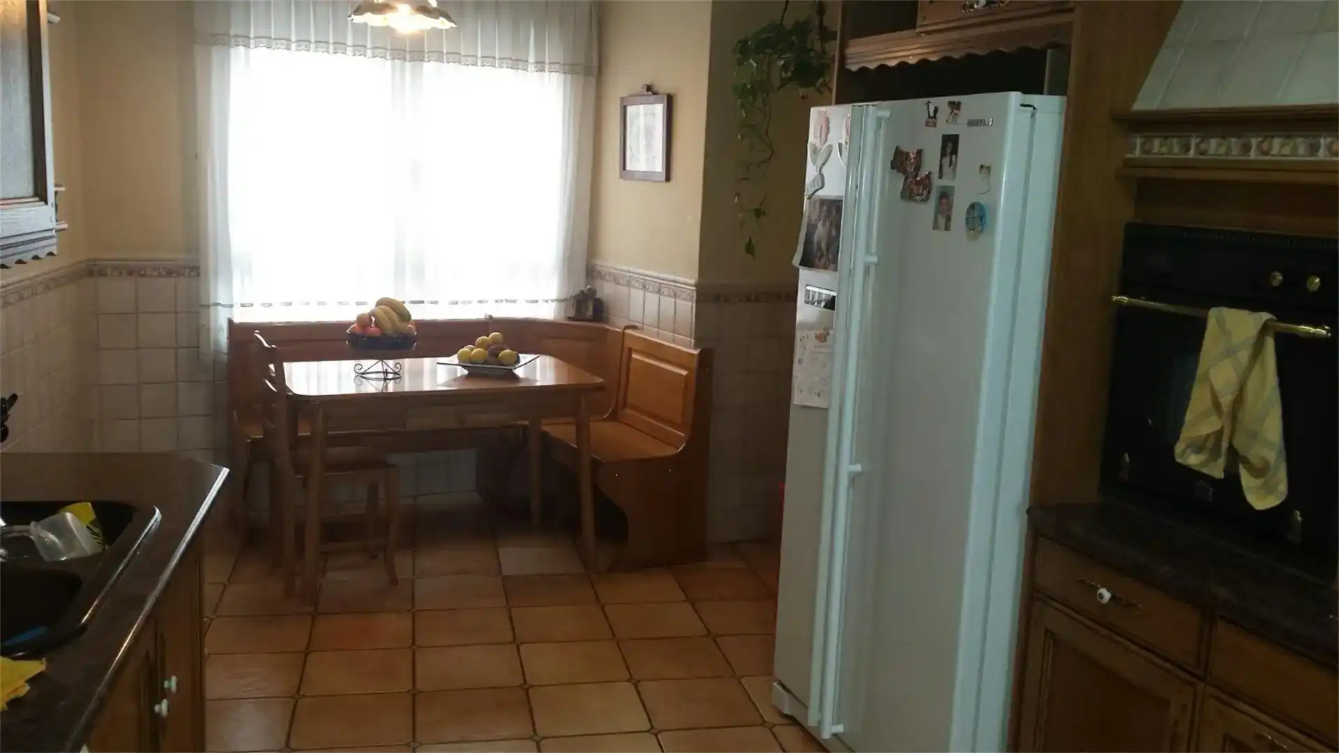 Küche von Einfamilien-Reihenhaus zum Verkauf in Elda mit Klimaanlage