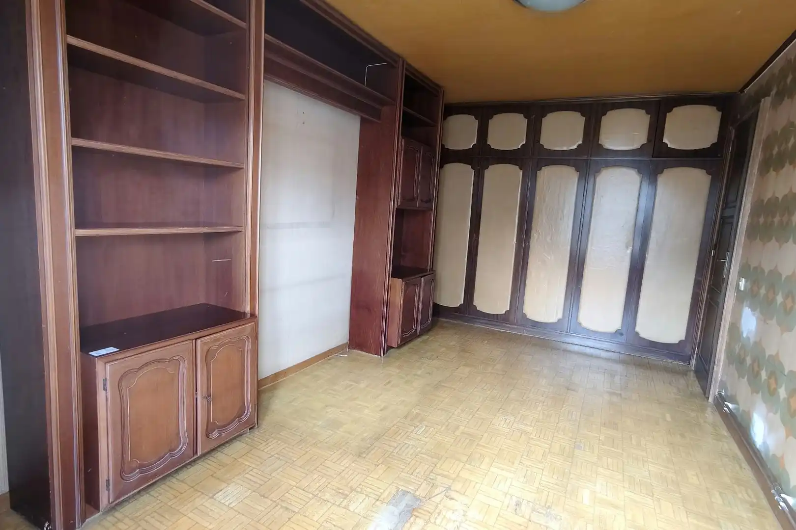 Sala de estar de Piso en venta en Barcelona con Calefacción, Parquet y Horno