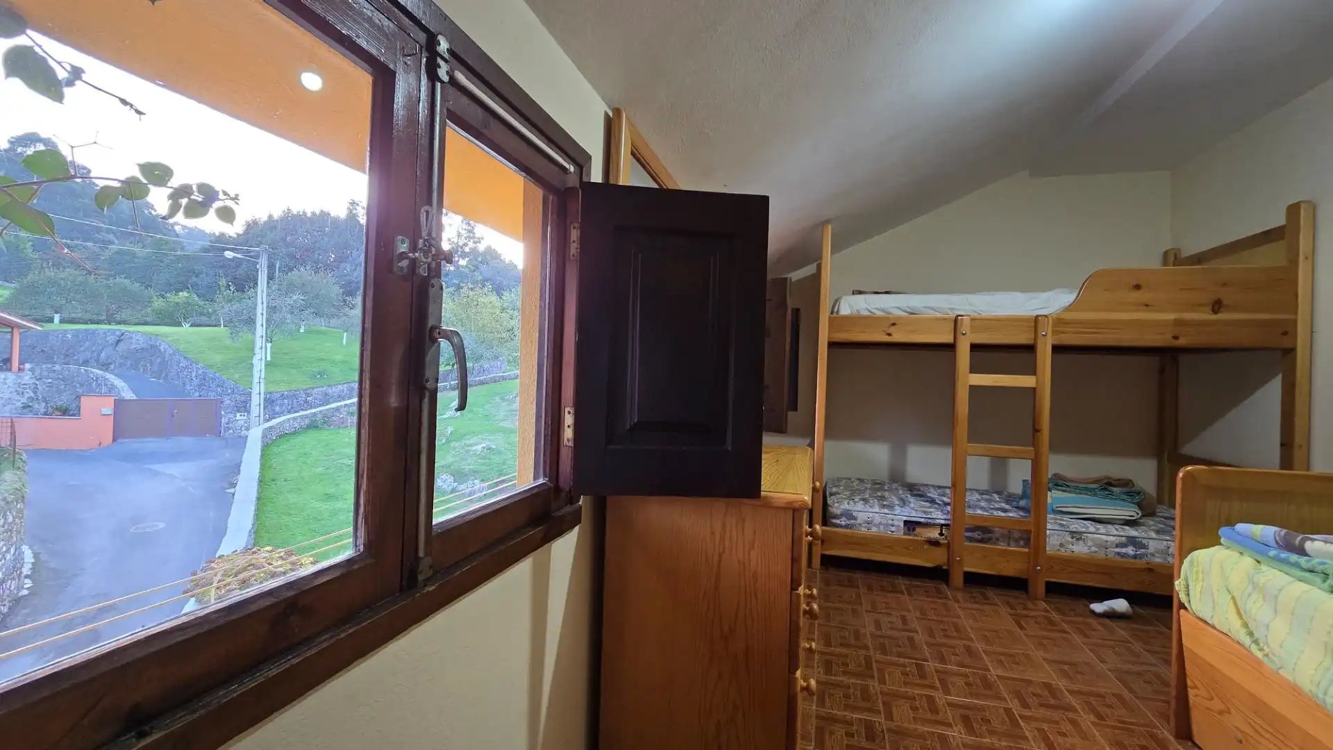 Habitación de Casa o chalet en venta en Llanes con Calefacción y Terraza