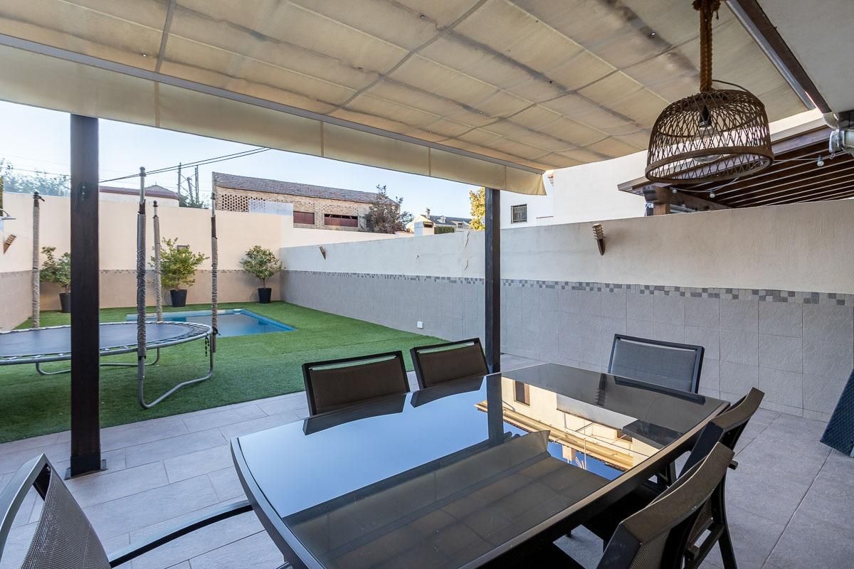 Terrace of House or chalet for sale in Vegas del Genil  with Air Conditioner, Heating and Terrace