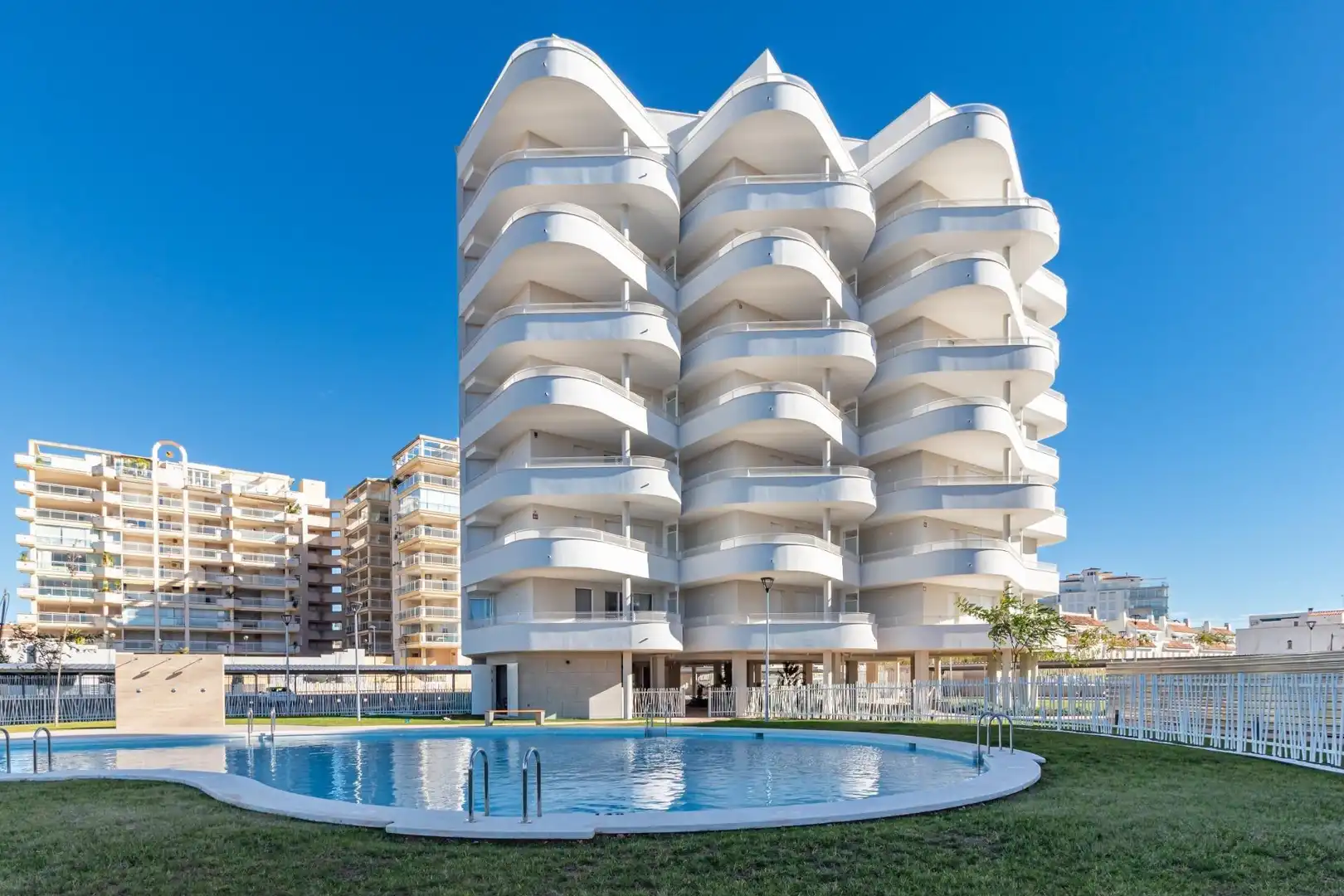 Vista exterior de Ático en venta en Peñíscola / Peníscola con Calefacción, Jardín privado y Terraza
