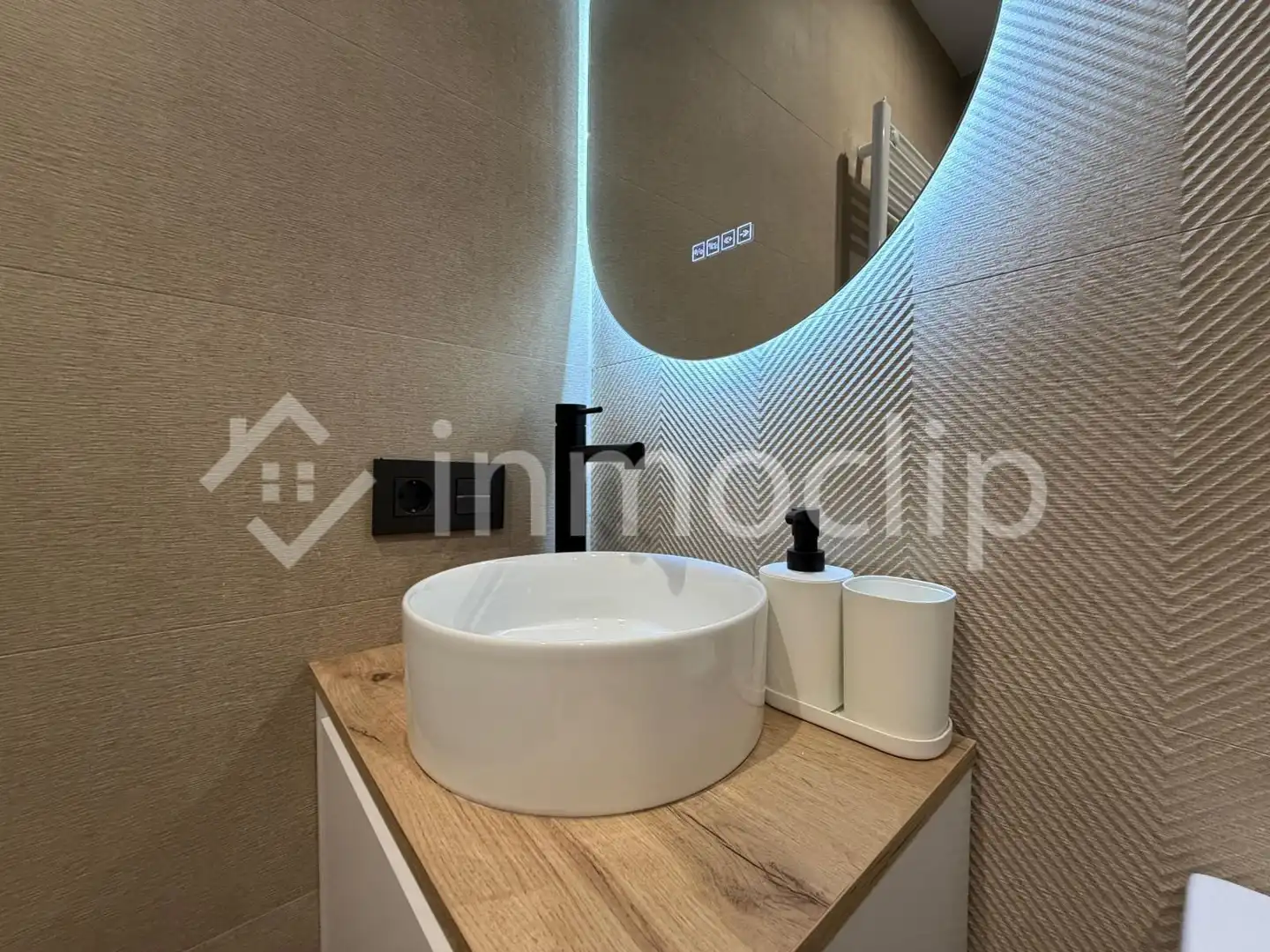 Baño de Piso de alquiler en Salamanca con Calefacción y Amueblado