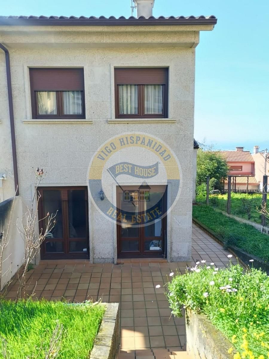 Vista exterior de Casa adosada en venta en Redondela