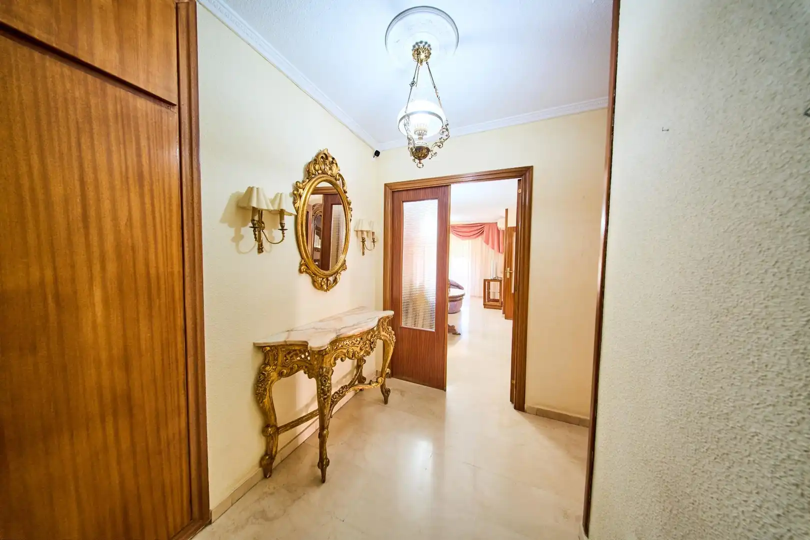 Flat for sale in Granada