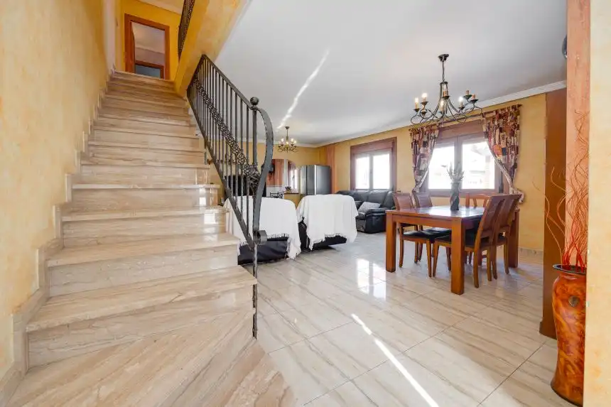 Casa adosada en venta en Rojales con Aire acondicionado, Terraza y Amueblado