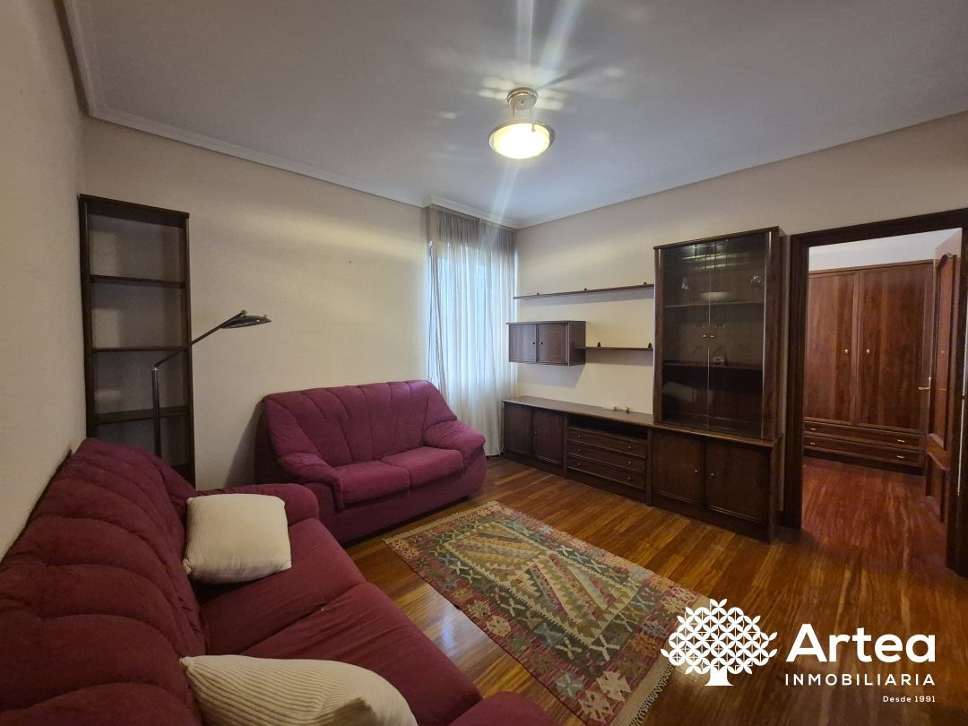 Living room of Flat for sale in Bilbao   with Heating and Furnished