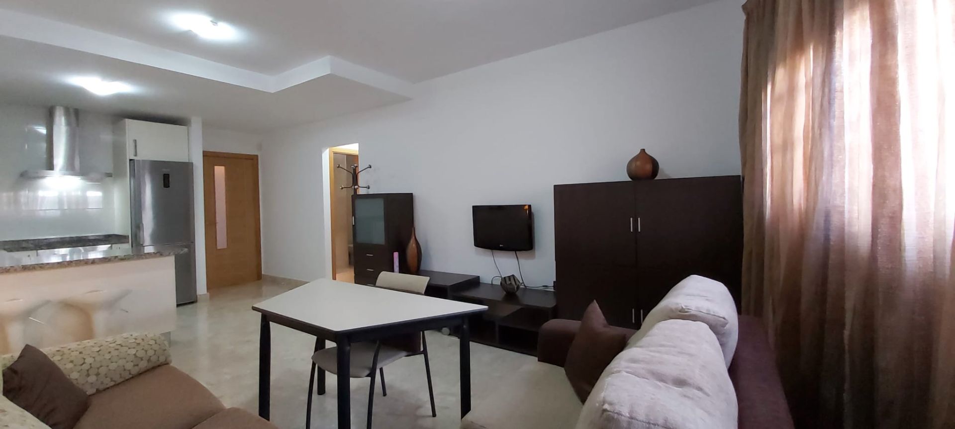 Sala de estar de Apartamento en venta en Algeciras con Trastero, Amueblado y Horno