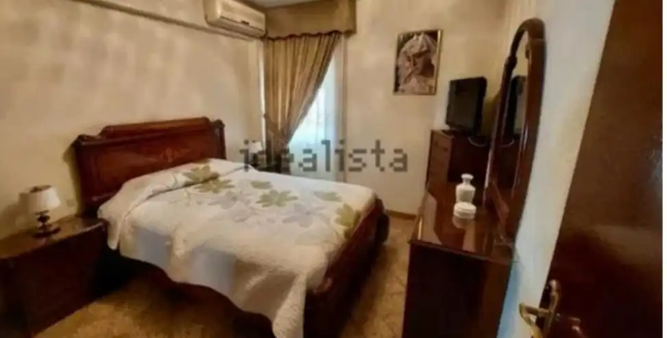 Habitación de Piso en venta en Sevilla con Amueblado
