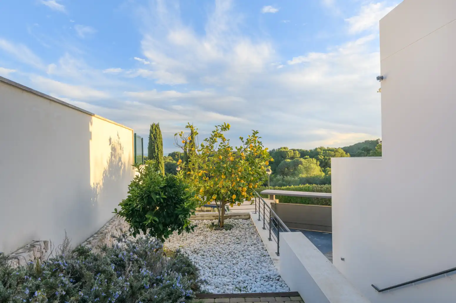 Terrassa de Casa o xalet en venda en Sitges amb Terrassa, Traster i Piscina