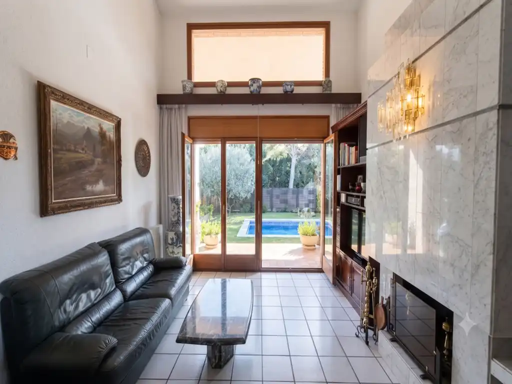 Living room of Detached homes for sale in Santa Maria de Palautordera  with Air Conditioner, Heating and Private garden