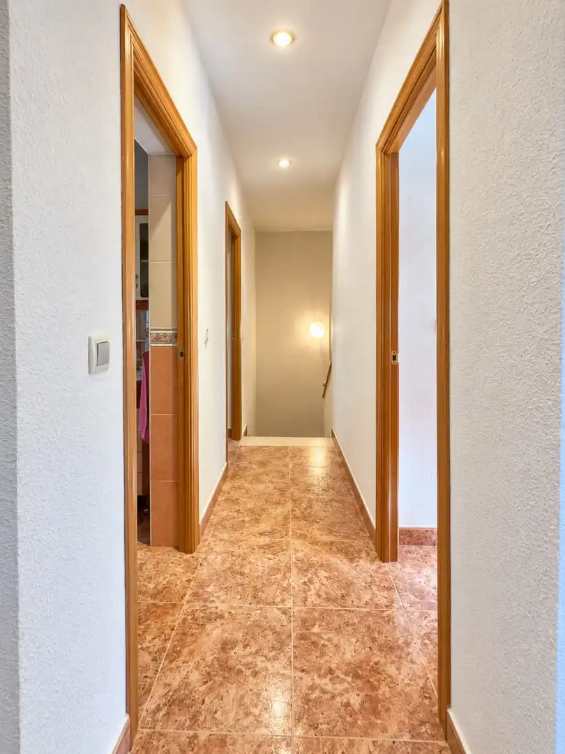 Casa bifamiliare con piscina in vendita a Villa del Prado, imagen 37