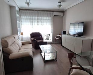Living room of Flat to rent in  Albacete Capital  with Air Conditioner, Heating and Parquet flooring