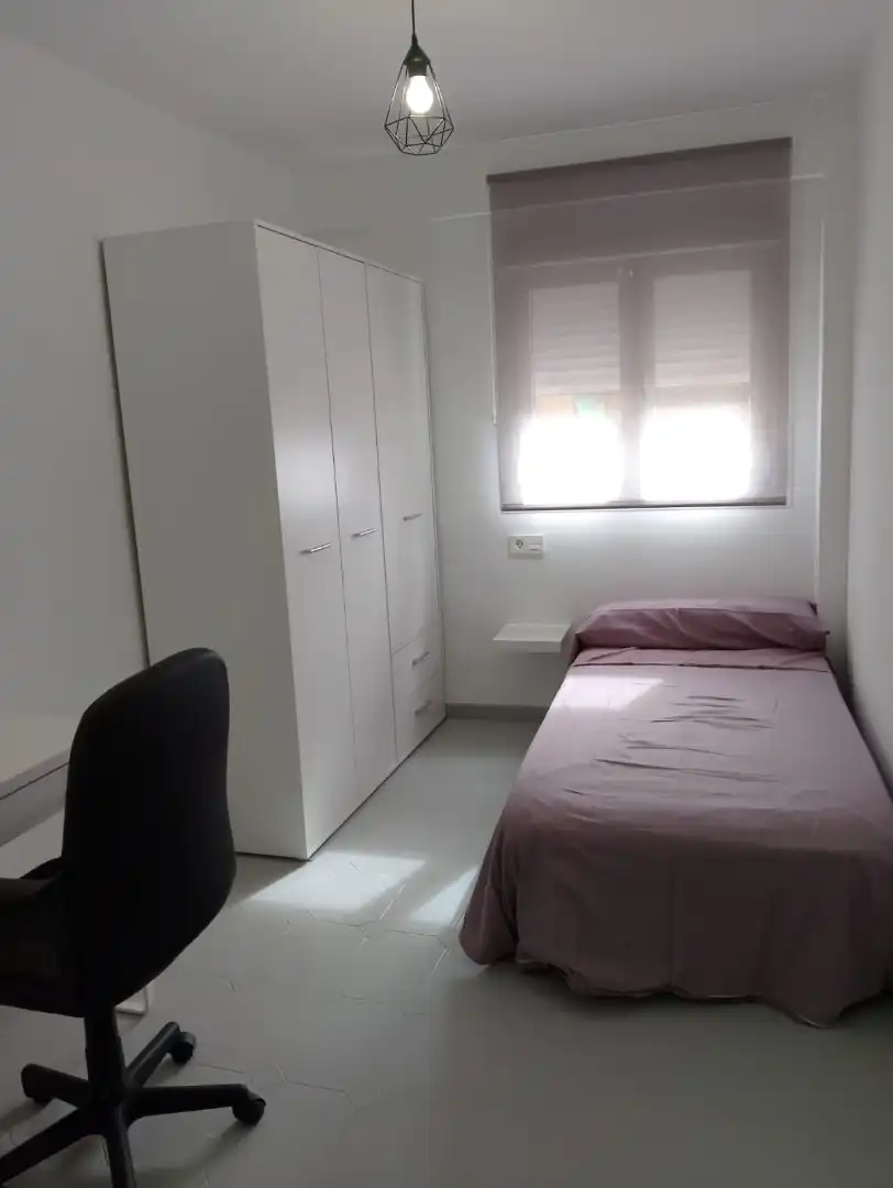 Schlafzimmer von Wohnung zur Miete in Granada mit Klimaanlage, Heizung und Terrasse