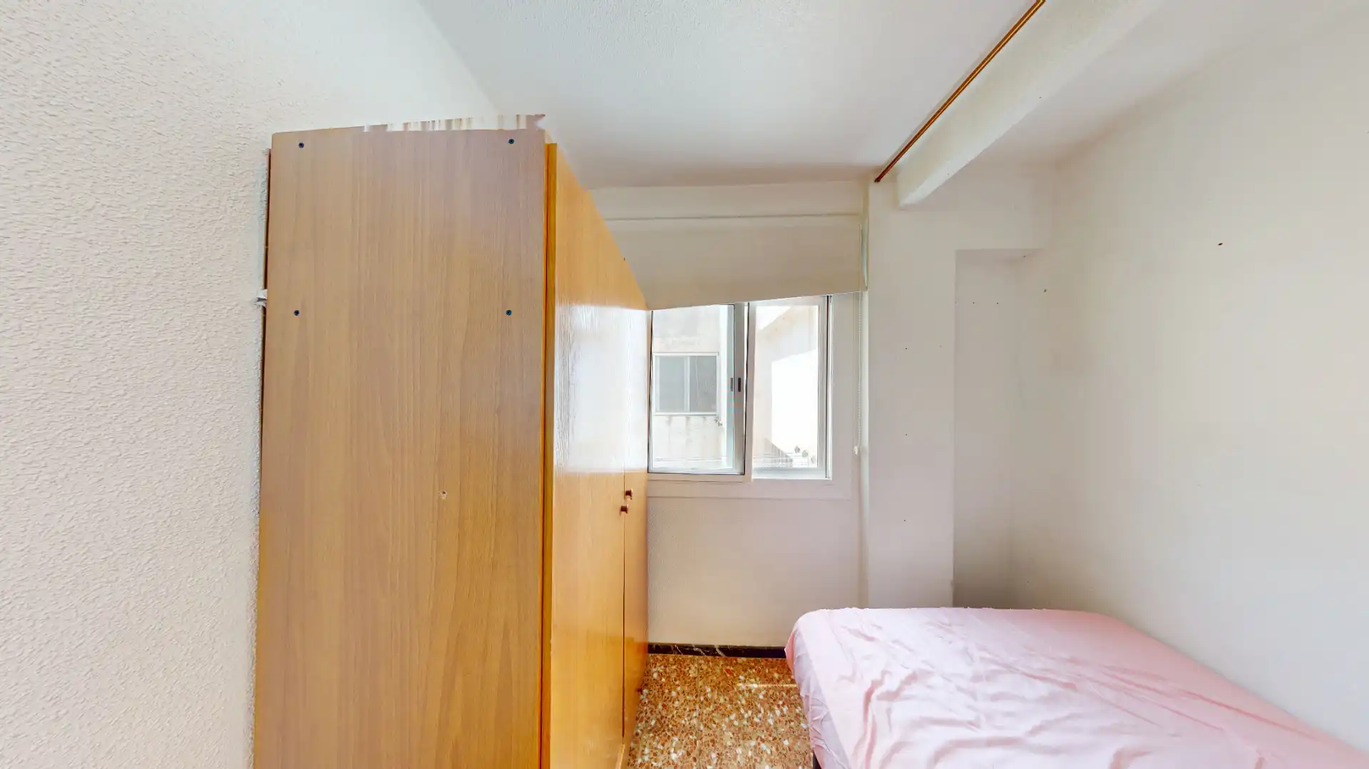 Habitación de Piso en venta en Alicante / Alacant con Amueblado y Balcón