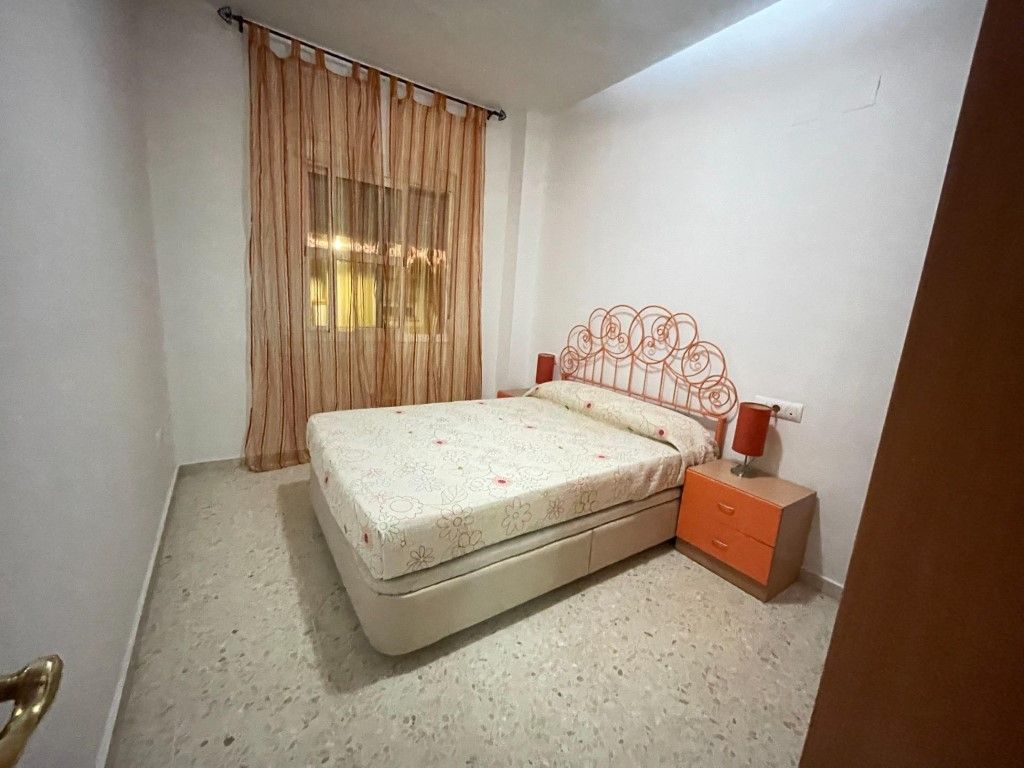 Bedroom of Flat for sale in Dos Hermanas