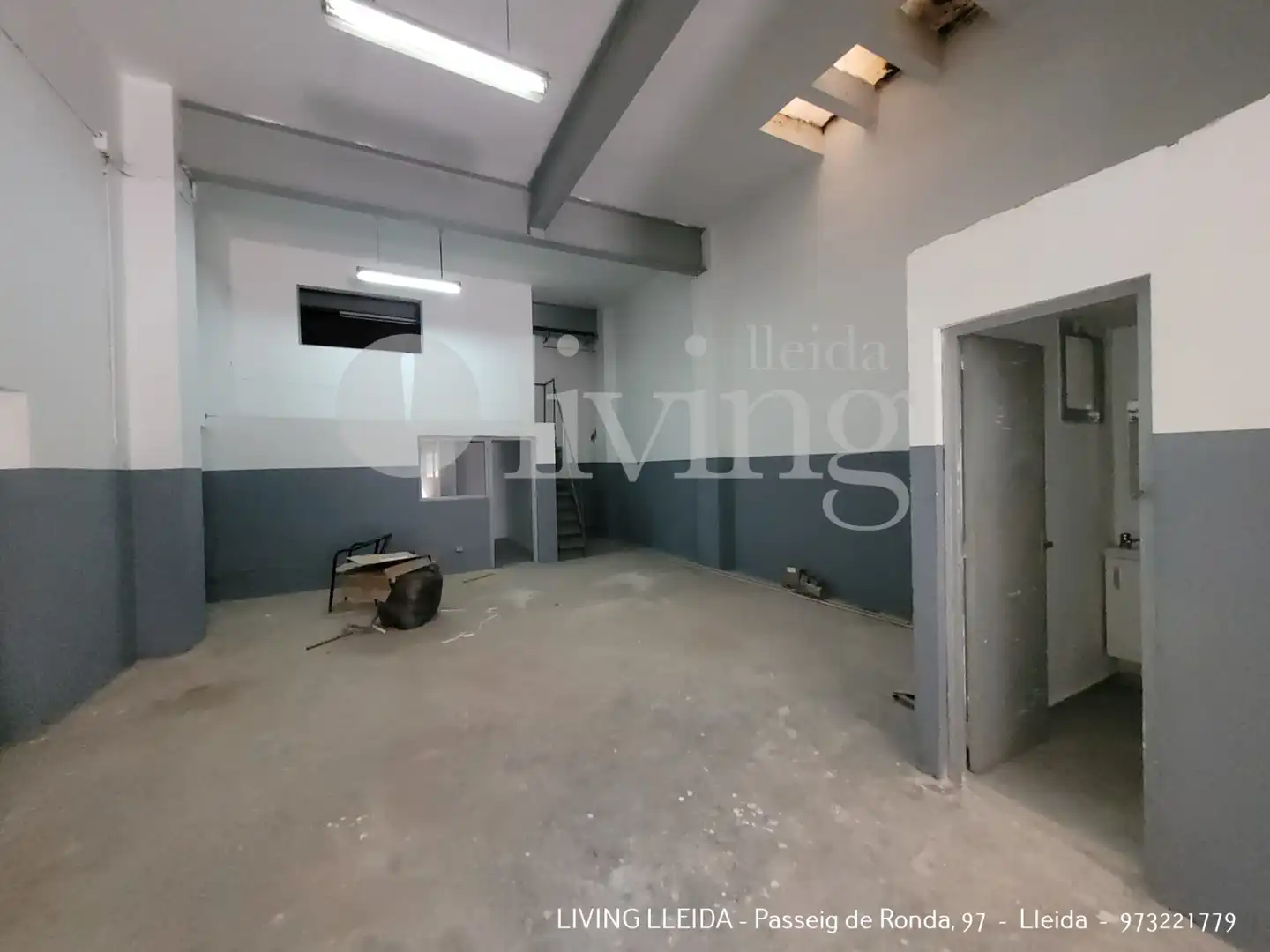 Gewerbefläche zur Miete in Carrer de Roca Labrador, imagen 2