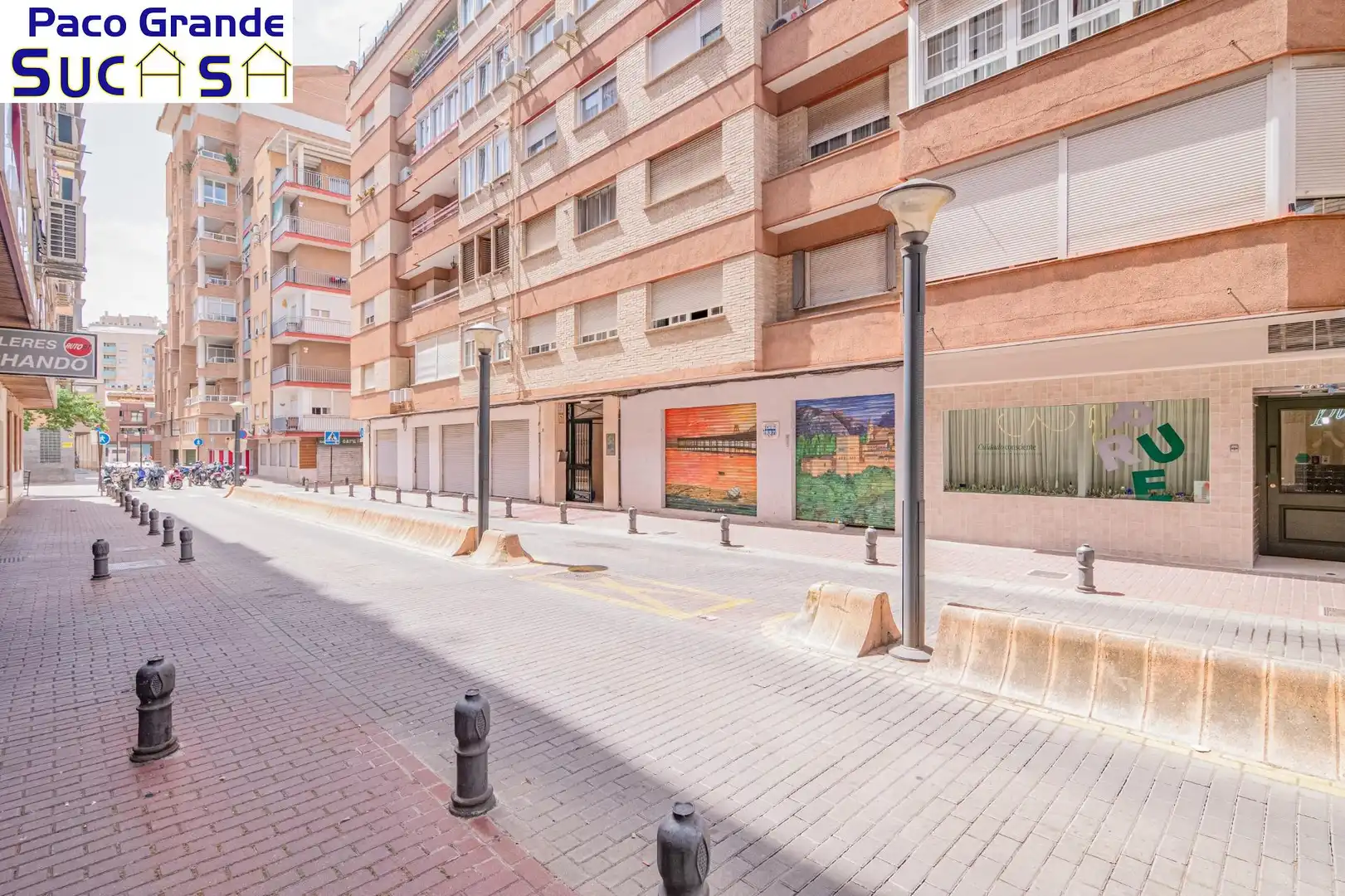 Vista exterior de Pis en venda en Granada amb Aire condicionat, Terrassa i Balcó