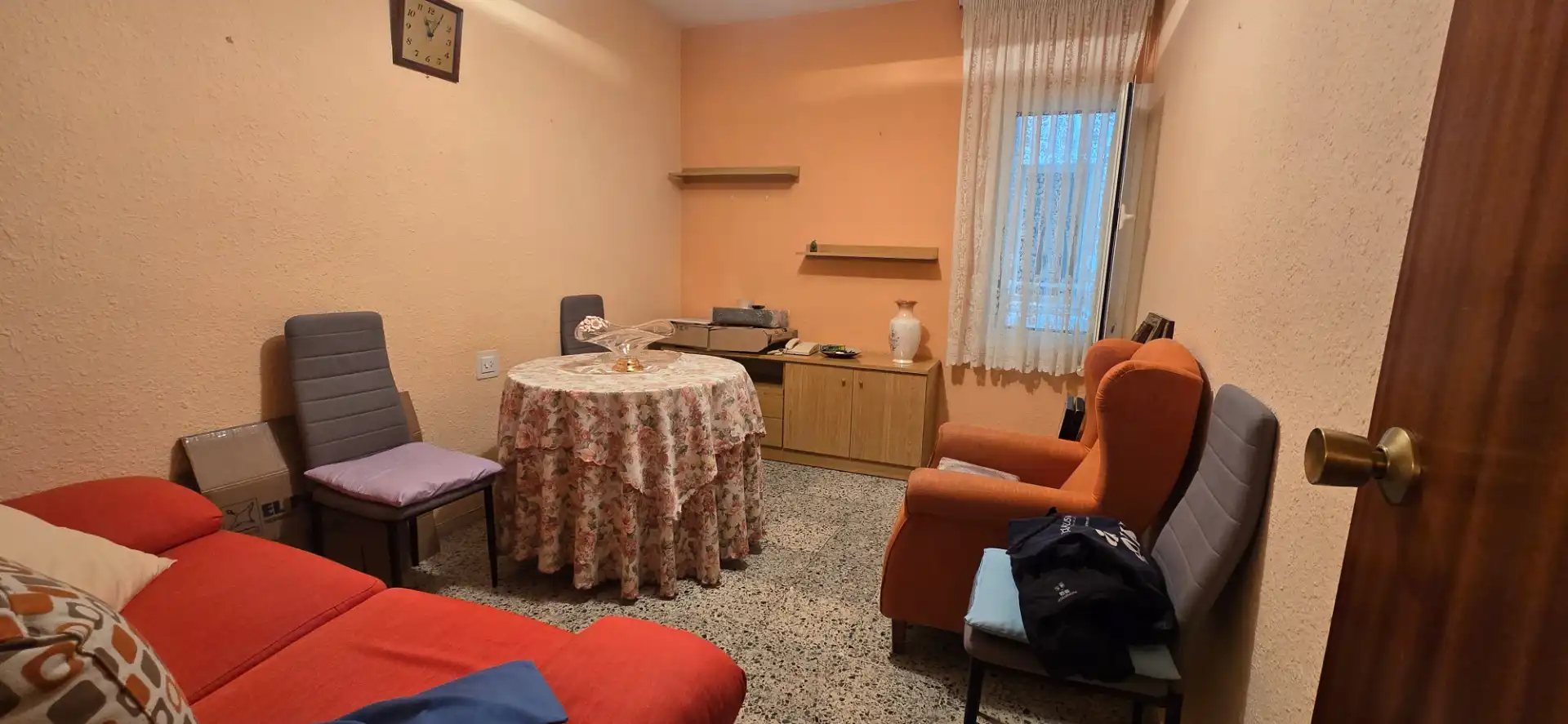 Sala de estar de Piso en venta en Santa Coloma de Gramenet con Aire acondicionado, Calefacción y Horno