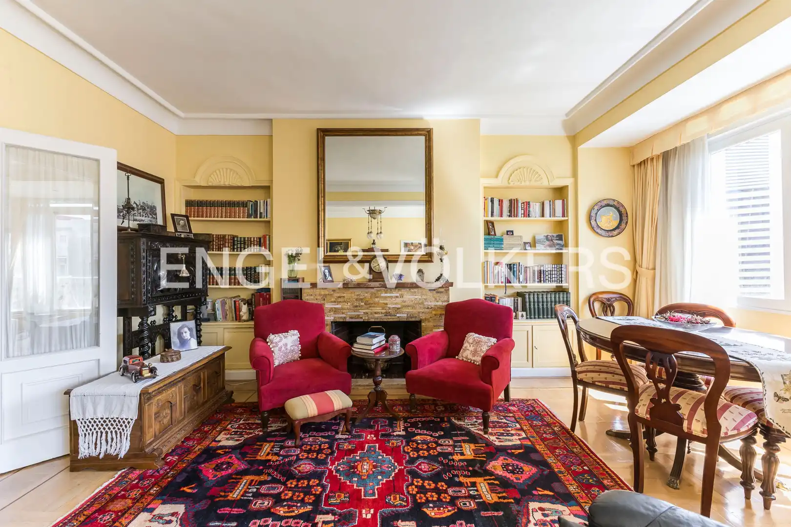 Sala d'estar de Pis en venda en Madrid amb Calefacció, Parquet i Traster