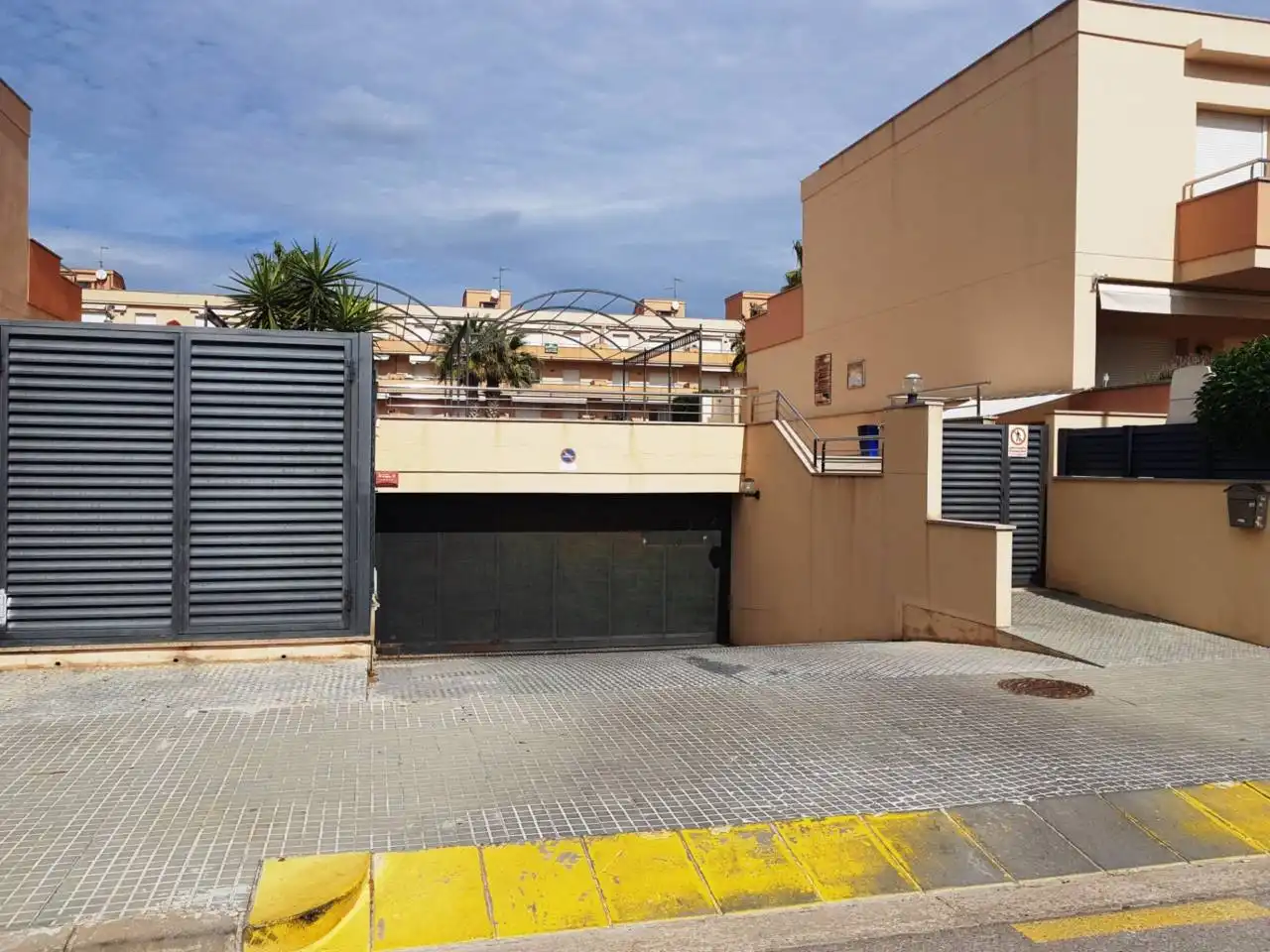 Parking de Casa o chalet de alquiler en Cubelles con Aire acondicionado, Calefacción y Terraza