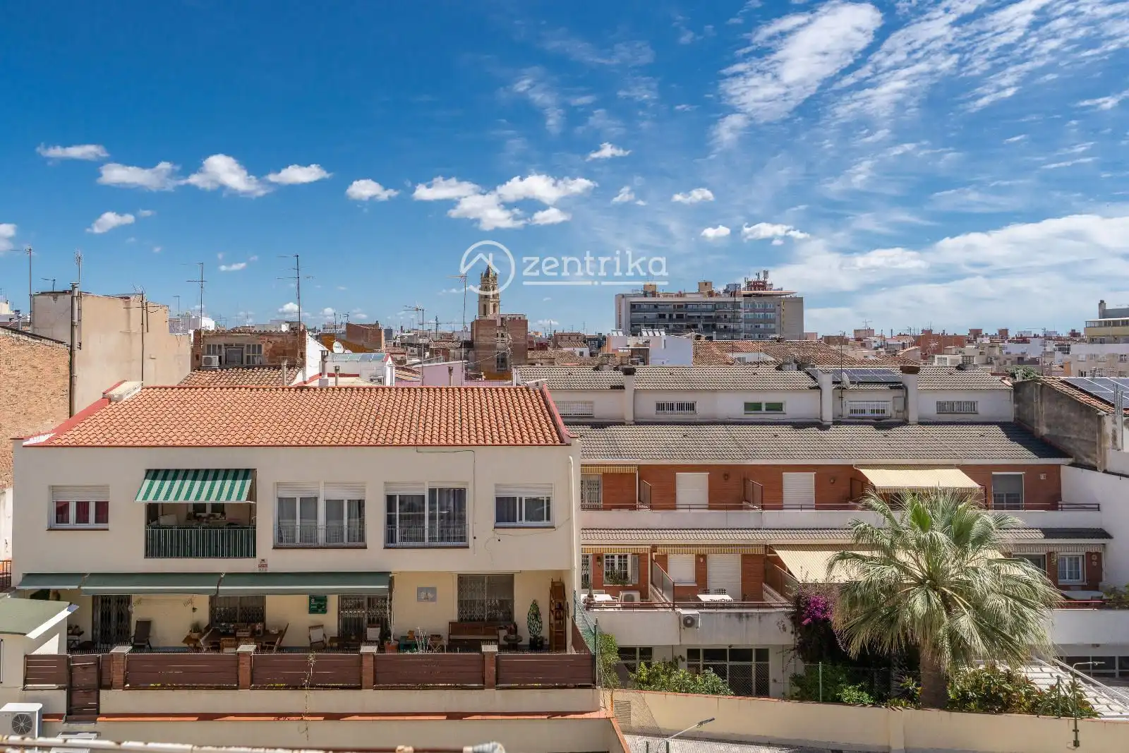 Vista exterior de Piso en venta en Reus con Aire acondicionado, Calefacción y Terraza