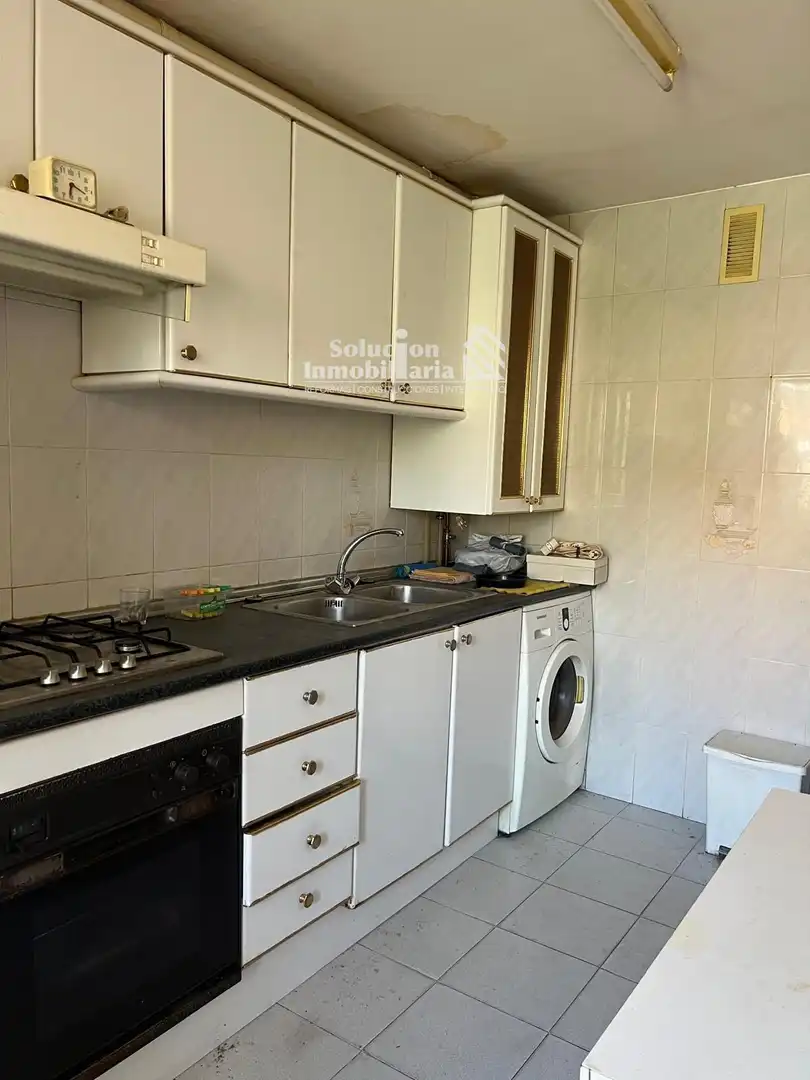 Kitchen of Flat for sale in Salamanca  with Heating, Terrace and Furnished