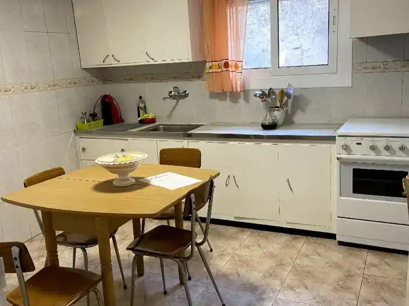 Cuina de Pis en venda en Algerri amb Traster, Moblat i Balcó