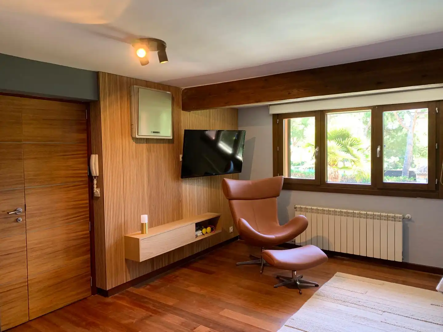 Sala de estar de Casa o chalet en venta en Boadilla del Monte con Aire acondicionado, Calefacción y Jardín privado
