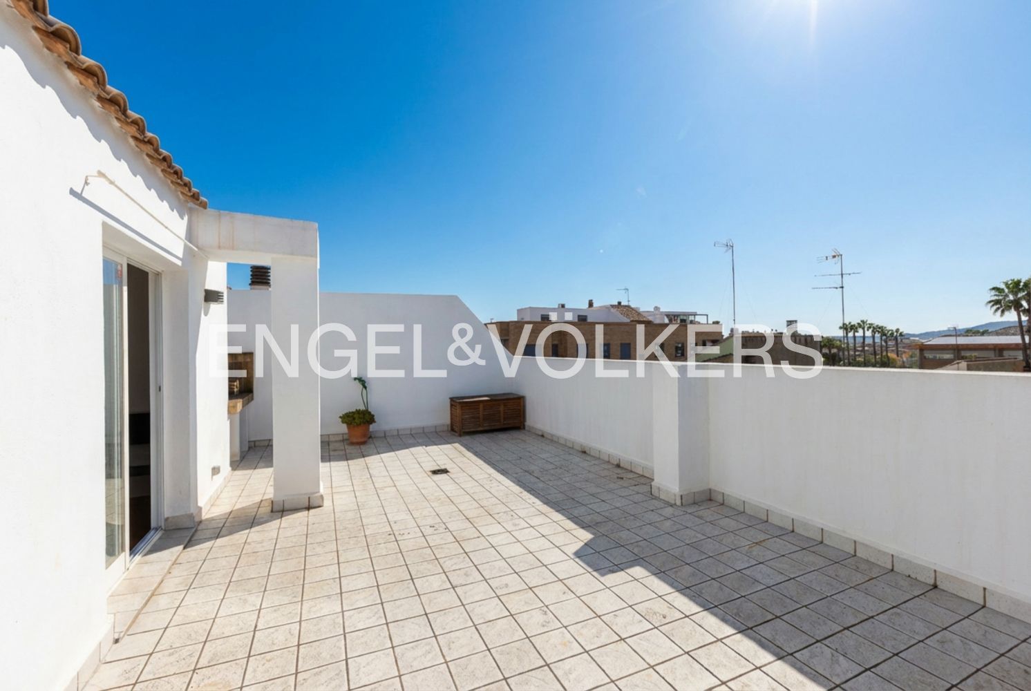 Terrace of Duplex for rent in La Pobla de Vallbona  with Air Conditioner, Heating and Parquet flooring