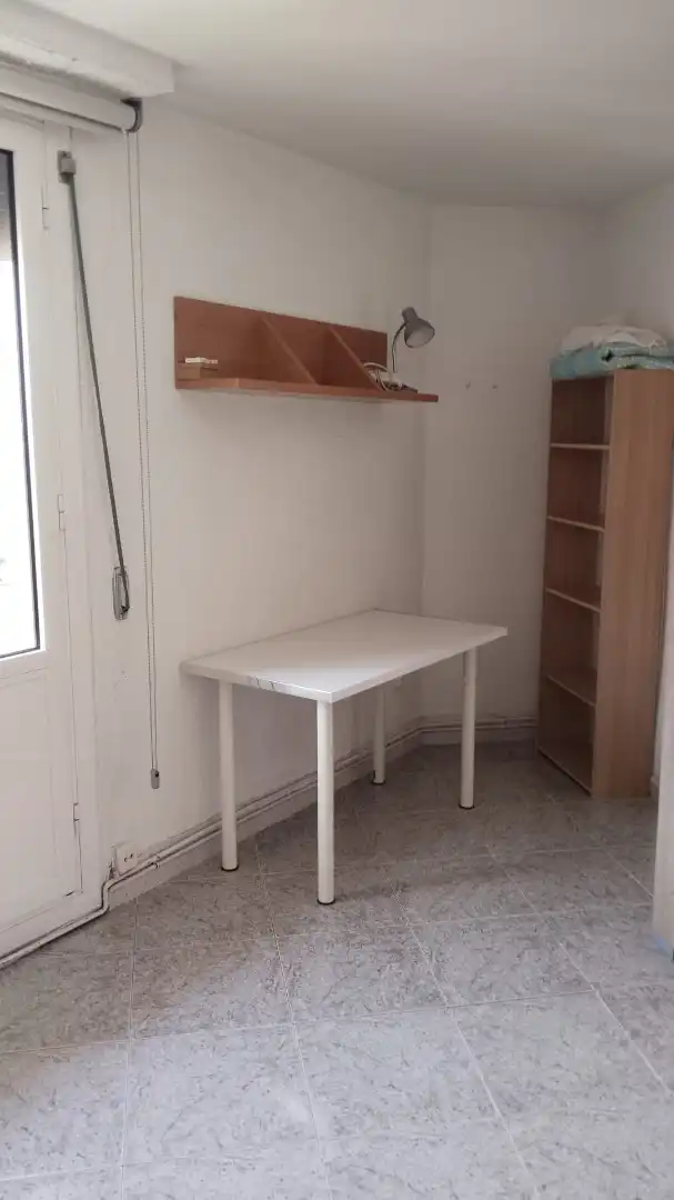 Kitchen of Flat for rent in Zaragoza  with Heating, Furnished and Oven