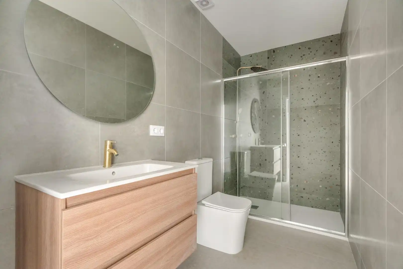 Flat with terrace for sale in Plaza Nogalera, imagen 12