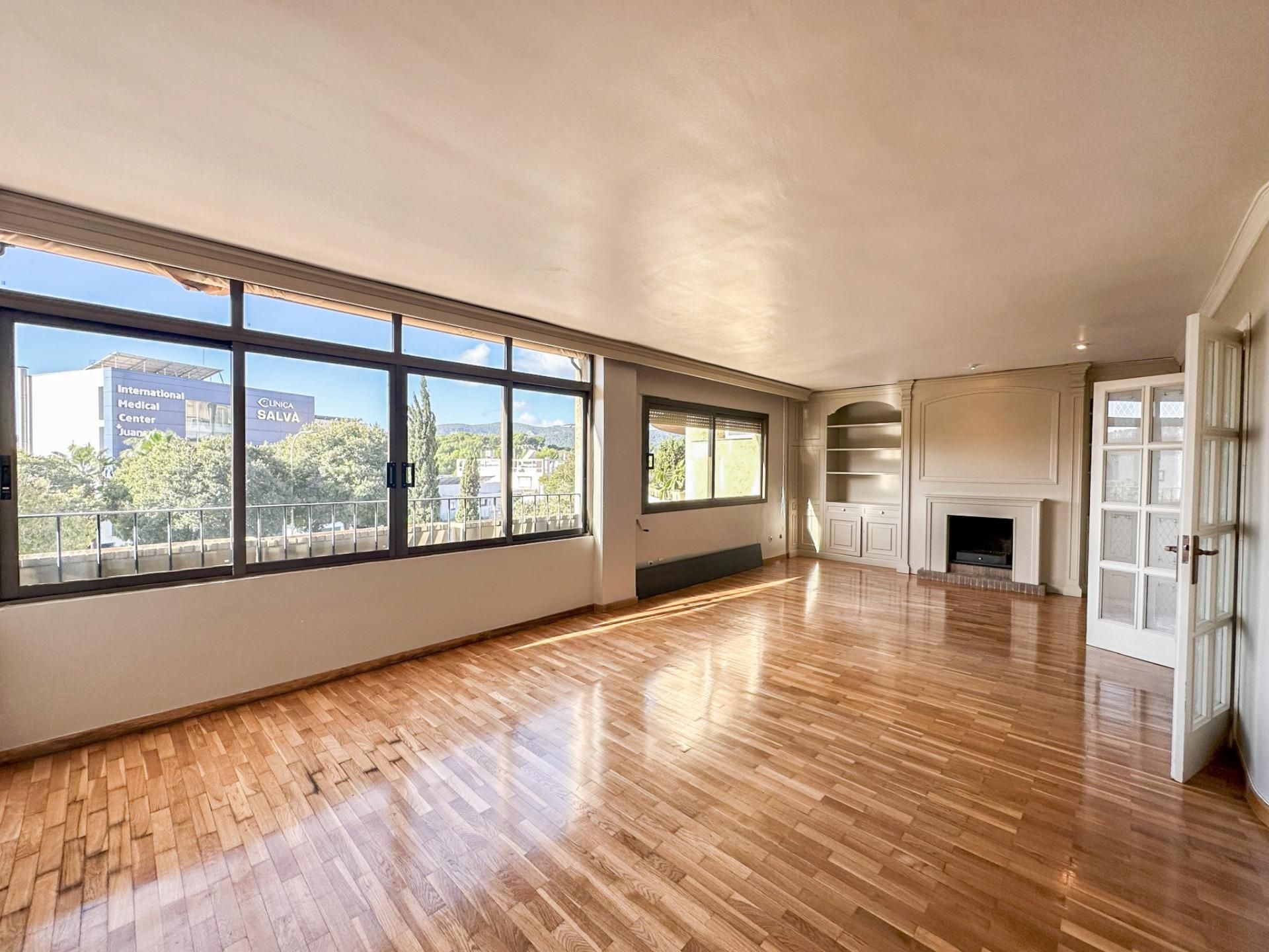 Living room of Flat for sale in  Palma de Mallorca  with Terrace, Balcony and Community pool
