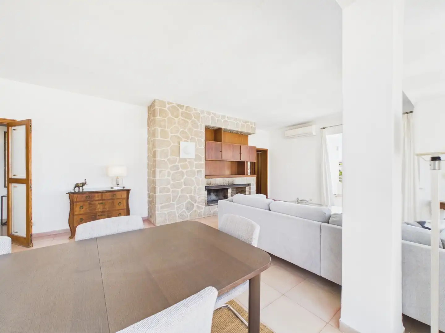 Sala d'estar de Apartament de lloguer en  Palma de Mallorca amb Aire condicionat