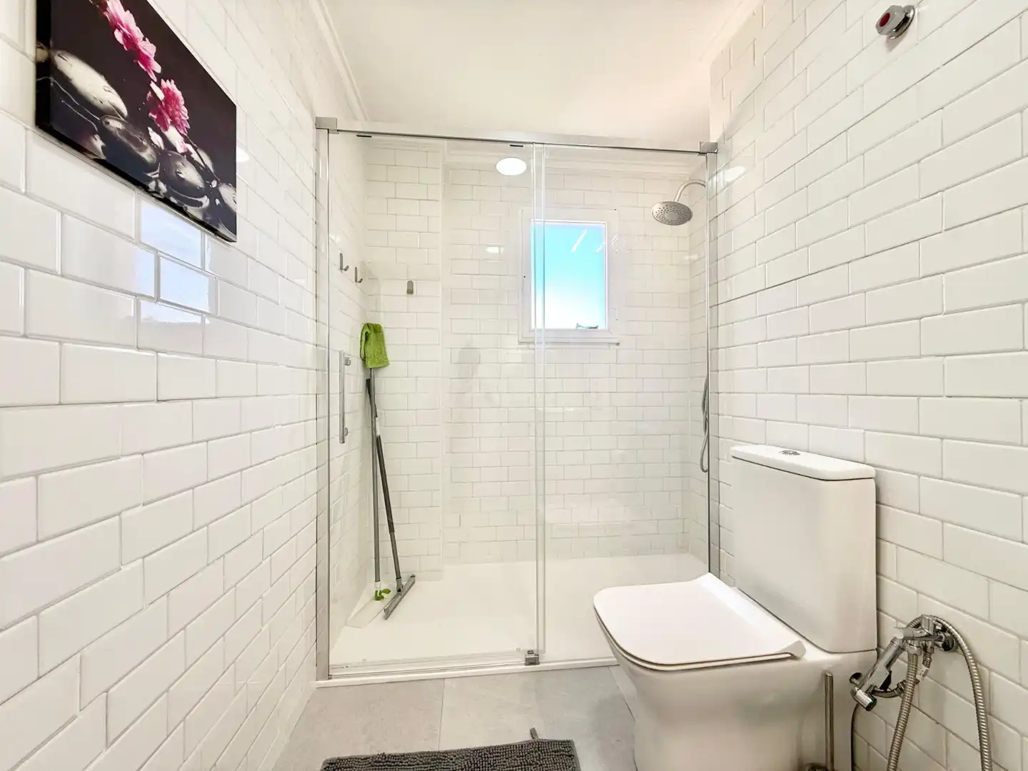 Badezimmer von Wohnungen zur Miete in Torrevieja mit Klimaanlage, Heizung und Terrasse