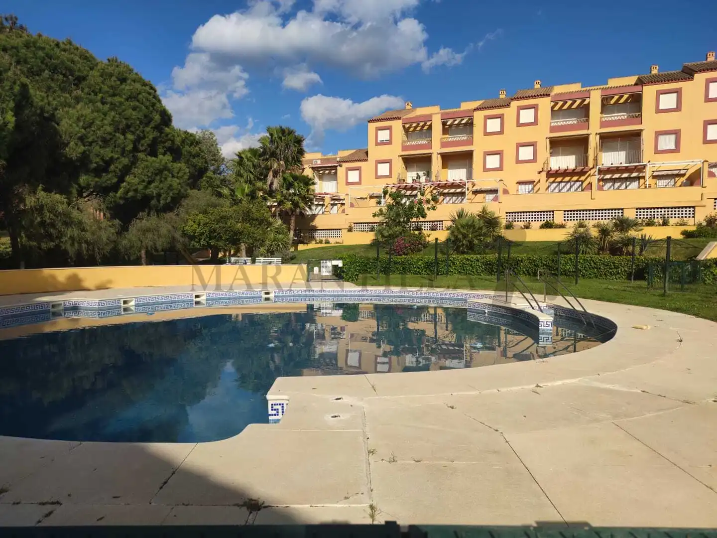 Vista exterior de Casa adosada en venta en Islantilla con Aire acondicionado, Calefacción y Jardín privado