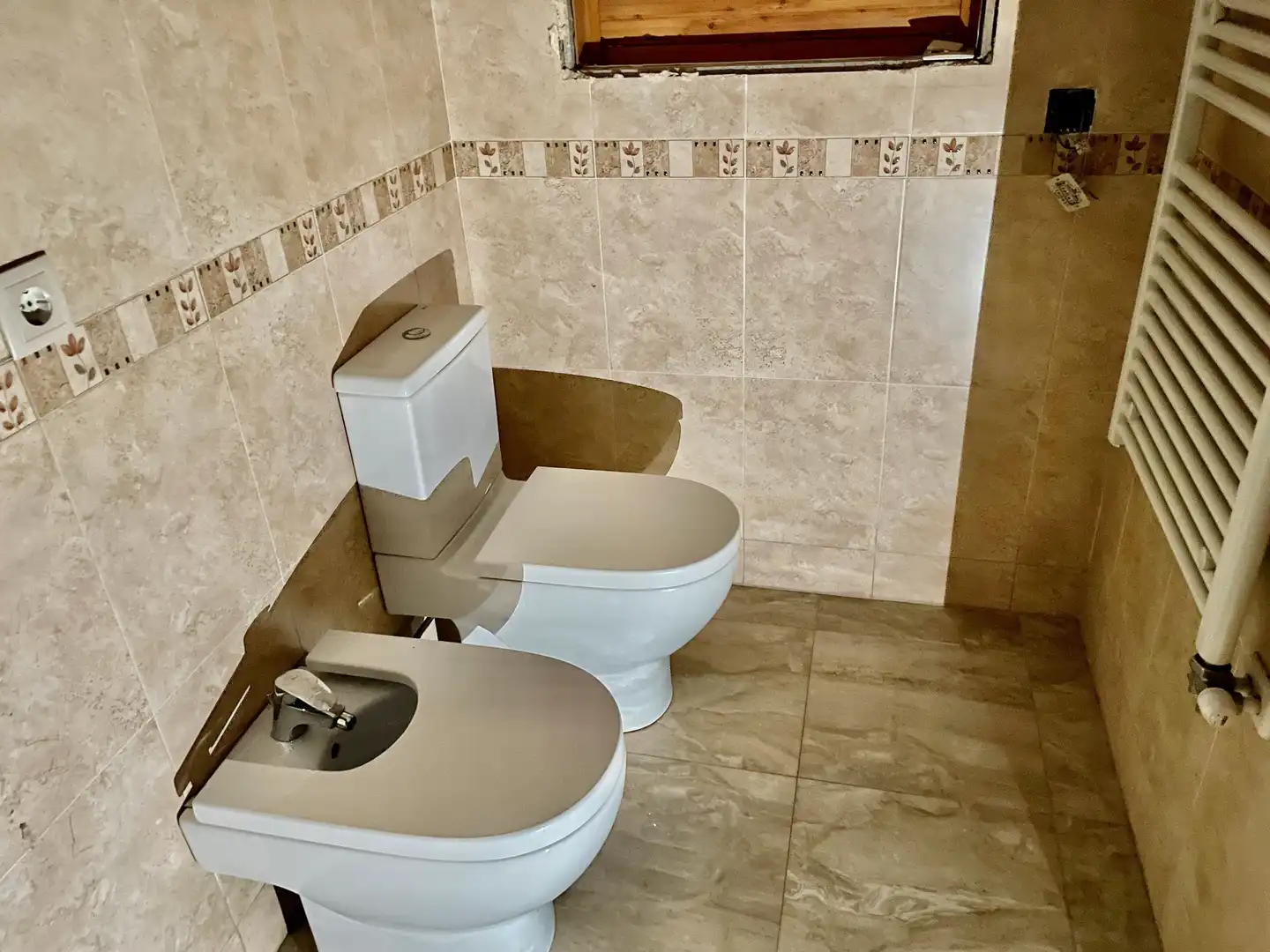 Bathroom of Houses for sale in Vinyols i els Arcs  with Heating, Terrace and Storage room