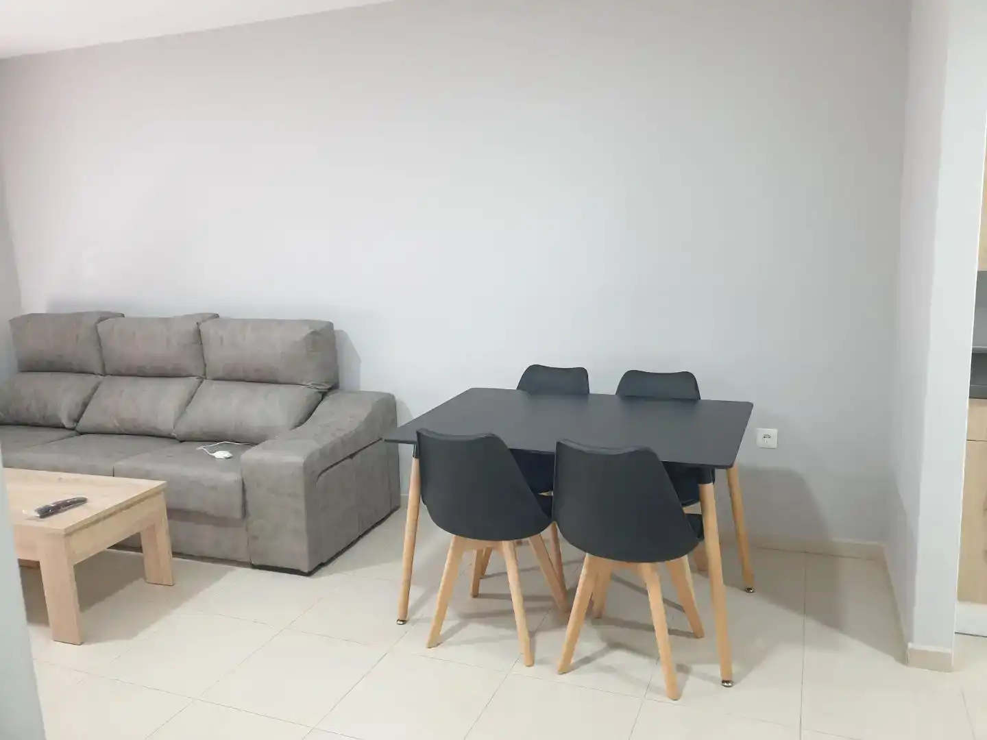 Comedor de Piso de alquiler en Almendralejo con Aire acondicionado, Amueblado y Balcón