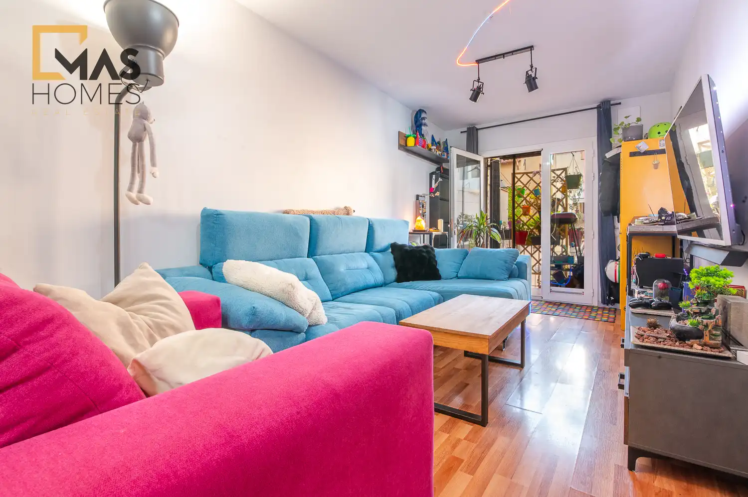 Wohnzimmer von Erdgeschoss zum Verkauf in Martorell mit Balkon