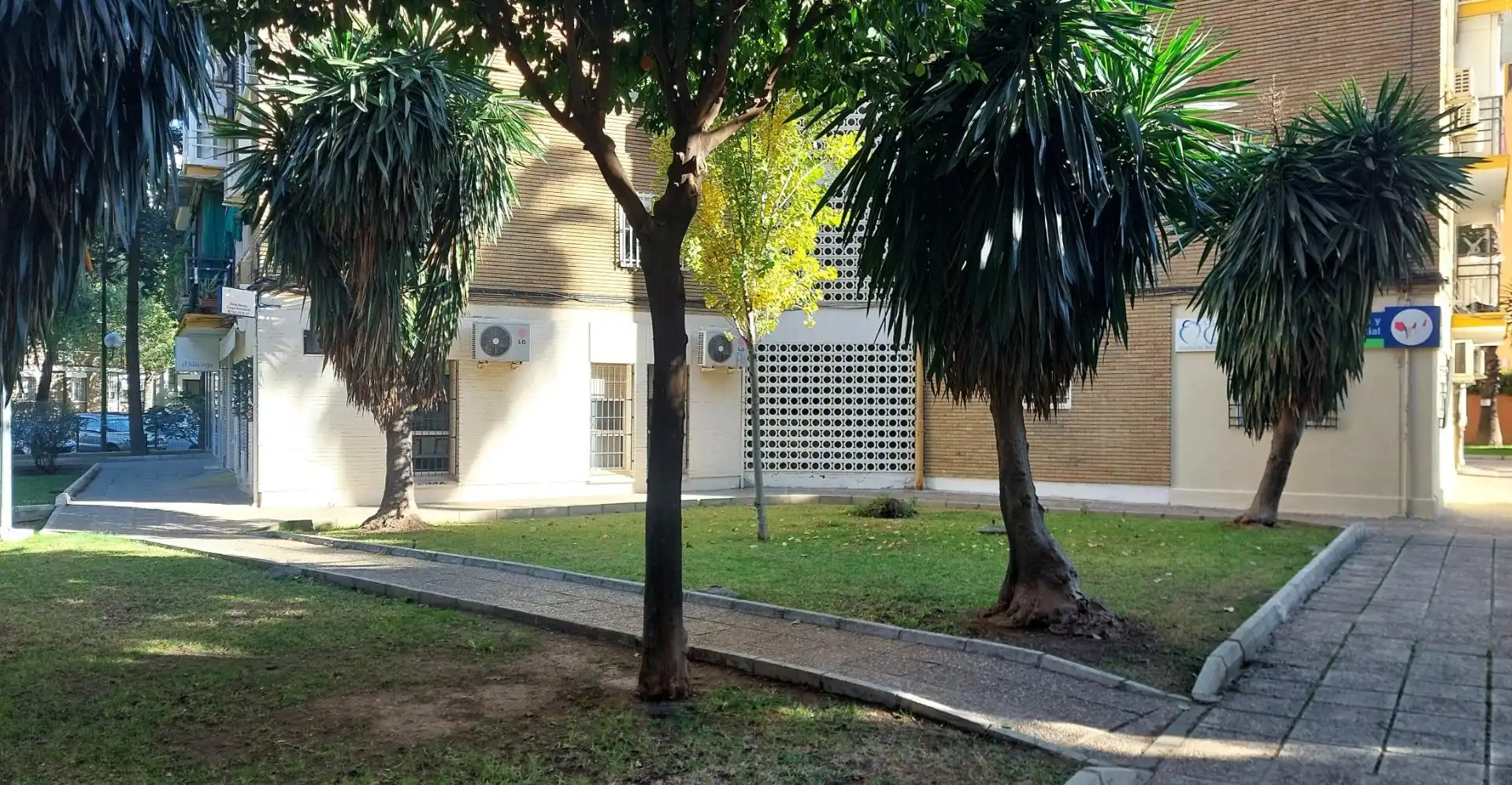 Außenansicht von Geschaftsraum zur Miete in Sevilla