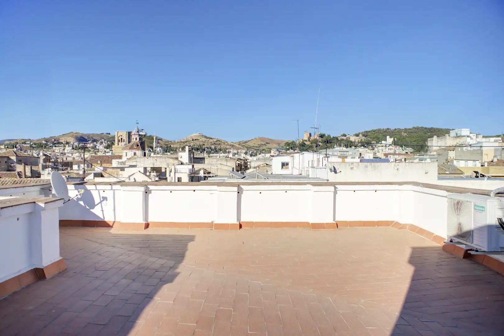 Terrasse von Wohnung zur Miete in Granada mit Klimaanlage, Heizung und Parkett