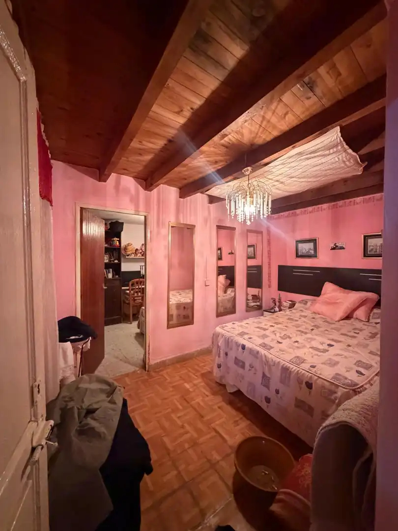 Bedroom of Country homes for sale in Sinlabajos  with Heating, Private garden and Terrace